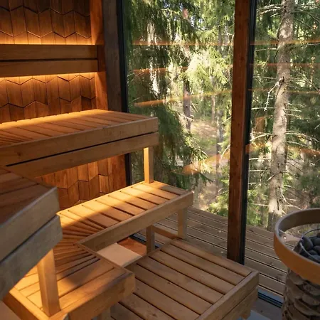 - Luxury Treehouse With Modern Amenities Prázdninový dům